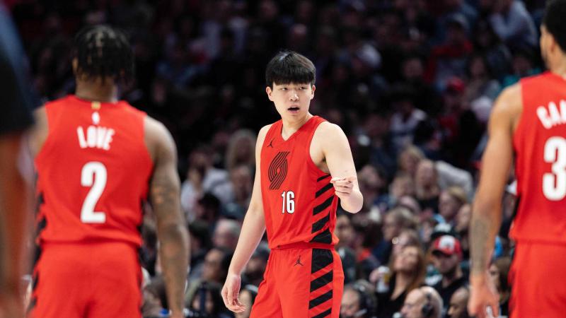 雷迪克谈社交媒体时代教练挑战与回合价值差异（雷迪克解析社媒时代的教练困境与回合价值分歧）