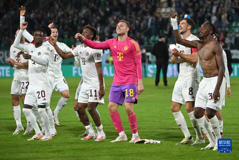 支持河南队，一河南球迷从航体骑三轮车前往足协杯决赛地苏州（为河南队加油，河南球迷骑三轮自航体出发奔赴足协杯决赛地苏州）