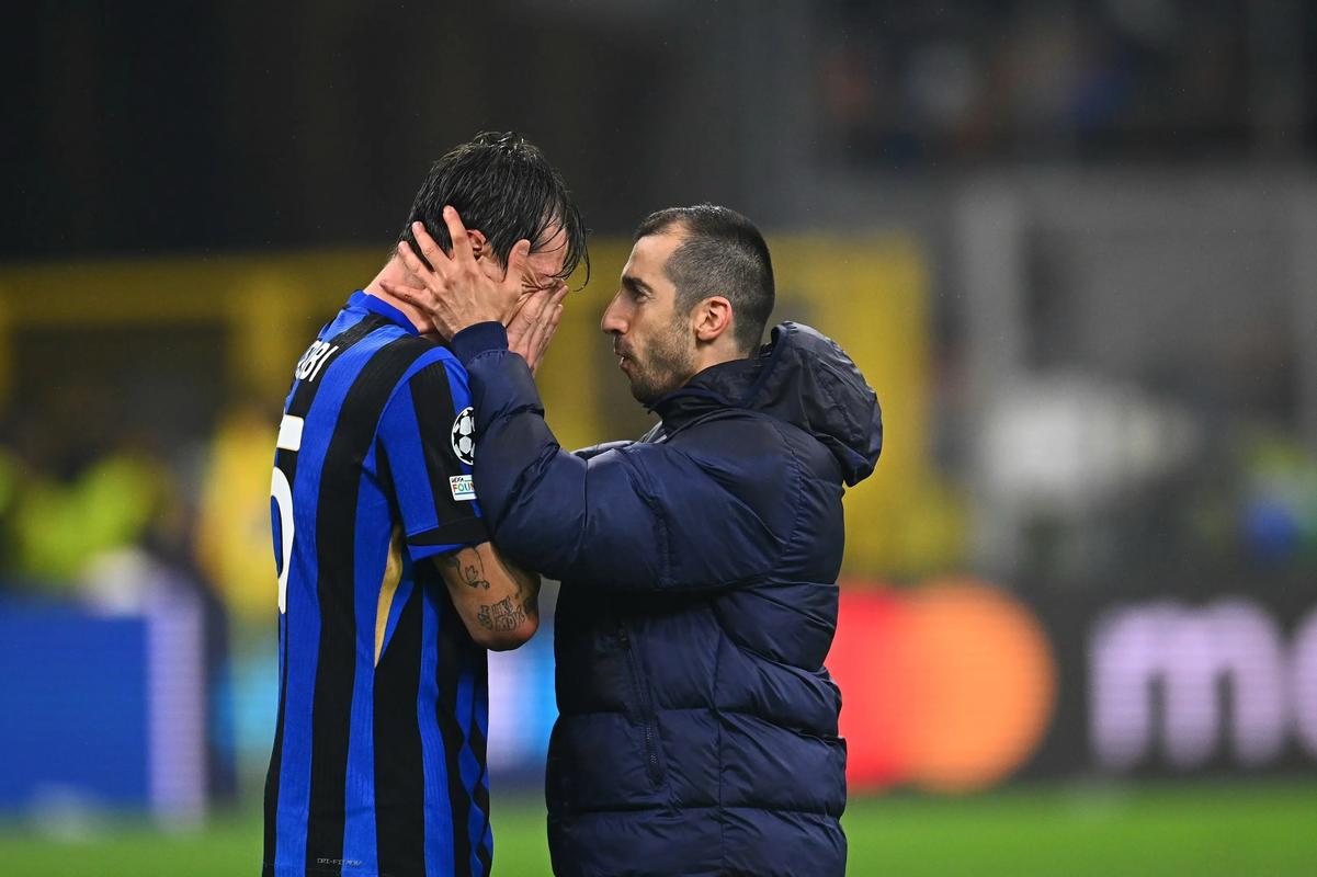 记者：多特仍在推进桑乔的转会，相关谈判正在进行中（记者：多特蒙德持续推进桑乔转会，谈判仍在进行）